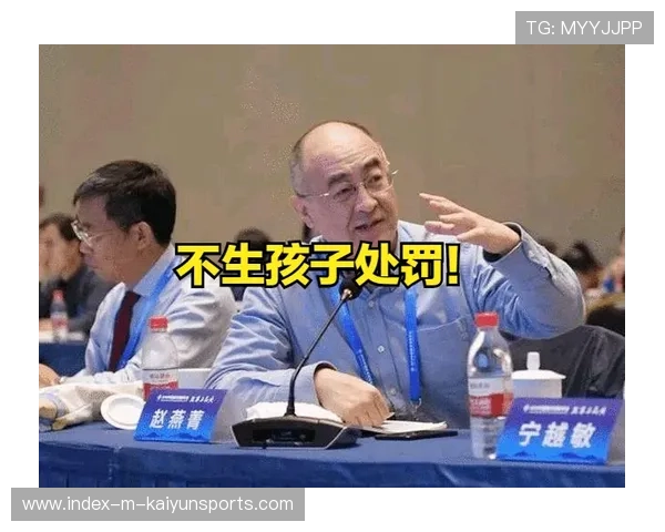 教授批评年轻人懒惰,网友反击称其靠研究生撑场面,教授说的话 教授批评年轻人懒惰,网友反击称其靠研究生撑场面,教授说的话